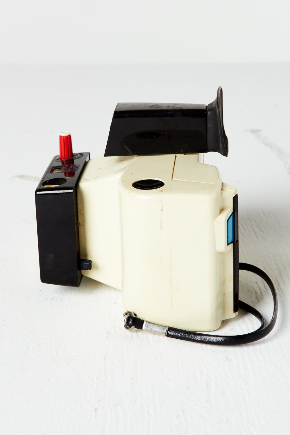 VC037 Polaroid Land Swinger Camera Prop Rental ACME Brook