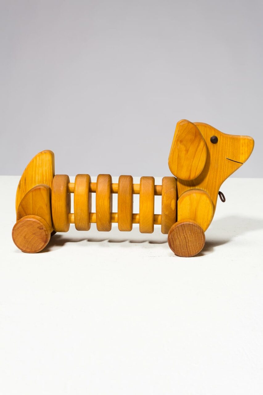 wooden_dogs_toys_2000x.jpg?v=1575875153