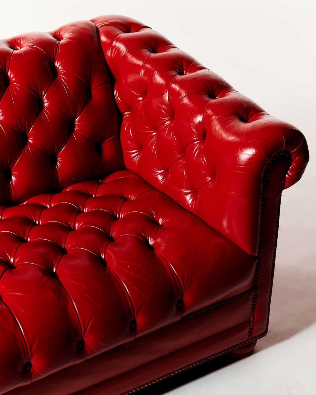 red leather living room furniture